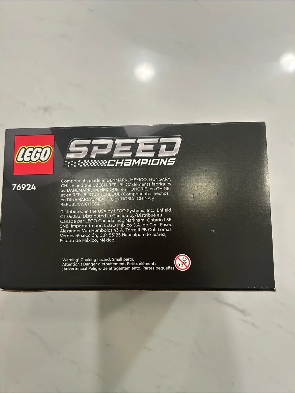 LEGO Speed Champions Black & Yellow Mercedes-AMG G 63 and SL 63 Set
